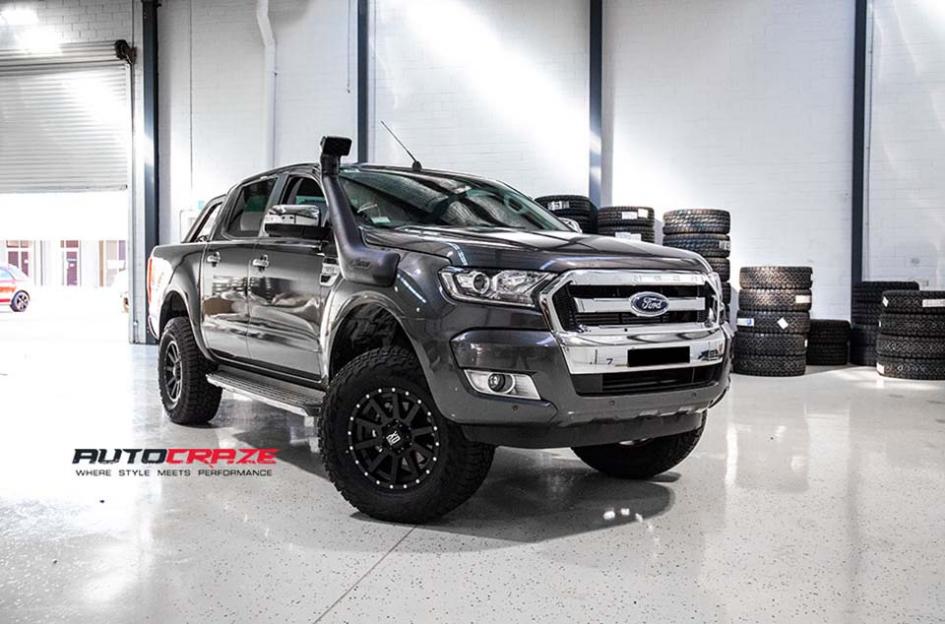 FORD RANGER HEIST SATIN BLACK
